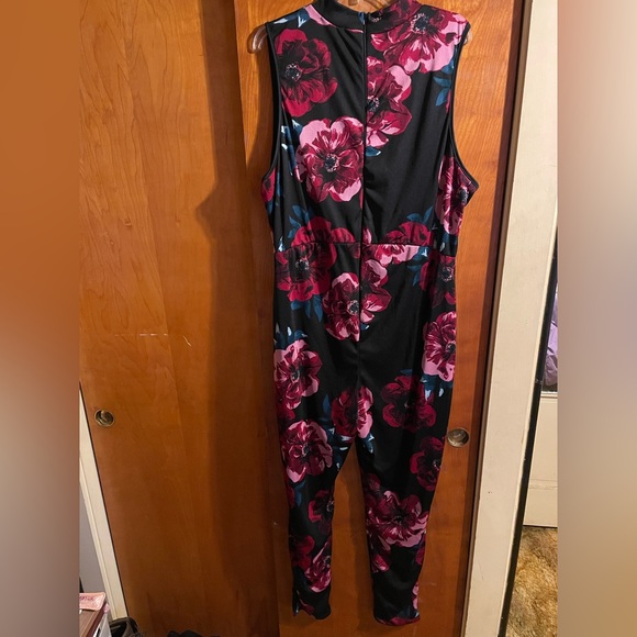 Bodysuit Floral Charlotte Russe Juniors - Taille XS, épaule Tombante - Neuf Avec étiquettes
